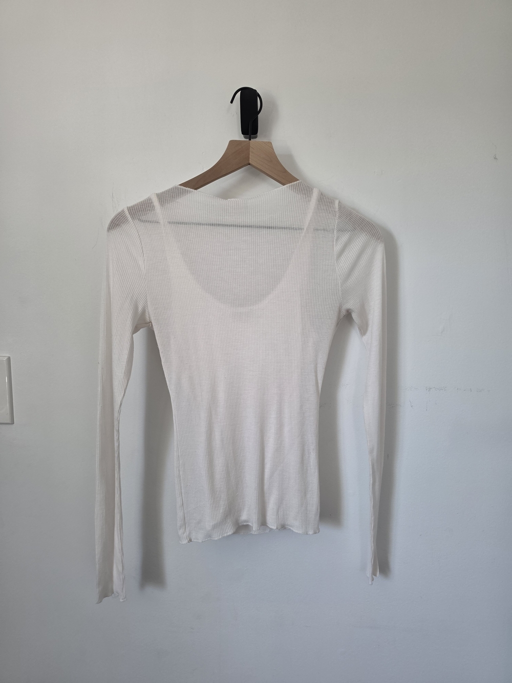 Y2k Abercrombie & Fitch White Long-Sleeve Scoop Neck Women's Top